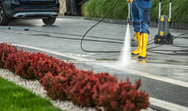 Best Gutter Cleaning  in Watergate, FL